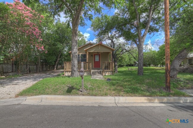 Building Photo - 1630 Katy St