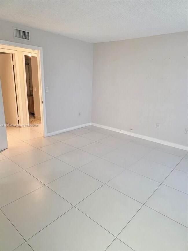 Building Photo - 8075 SW 107th Ave