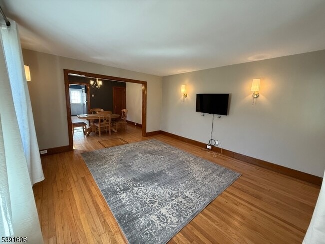 Building Photo - 73 Kiel Ave