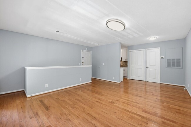 Building Photo - Stylish Two-Level Condo in Gables of Tuckerman Near Pike & Rose!
