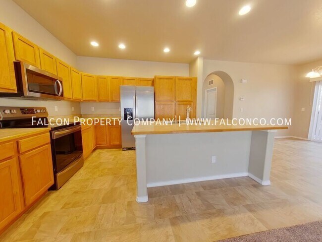 Building Photo - 6603 Thistlewood St