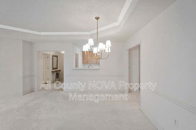 Building Photo - 11776 Stratford House Pl