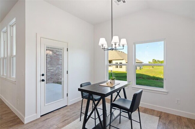 Building Photo - Brand New Home