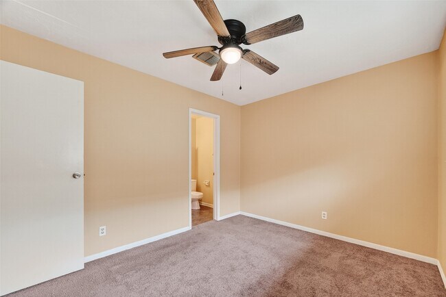 Building Photo - 4826 Redfish Reef Dr