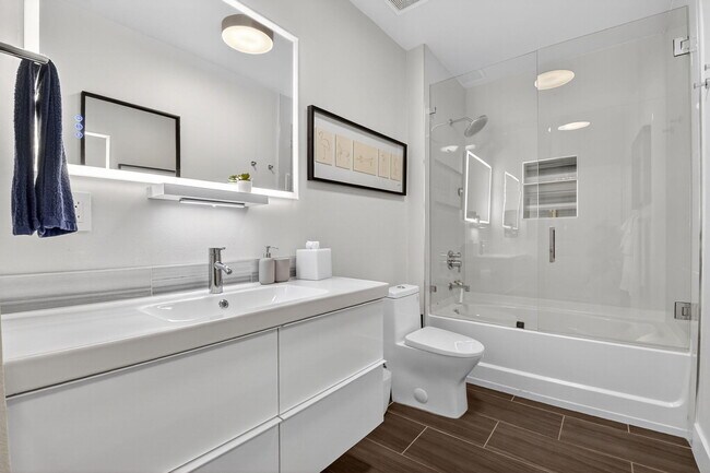 Building Photo - 600 S Dixie Hwy