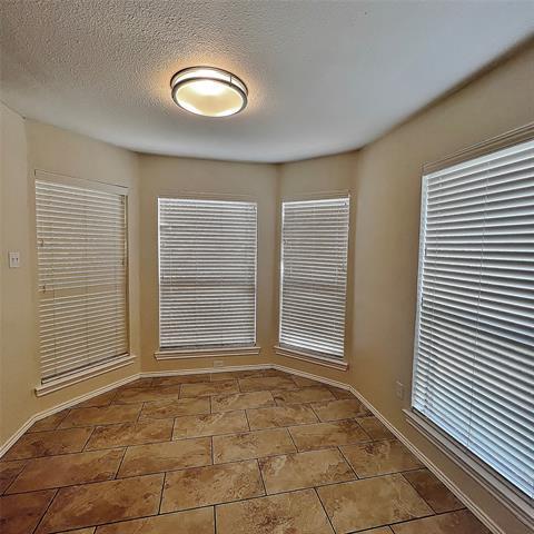 Building Photo - 4808 Waxwing Dr