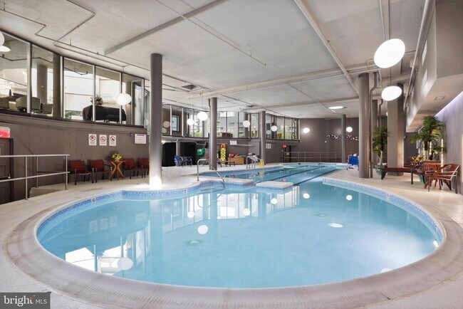 Building Photo - 8350 Greensboro Dr