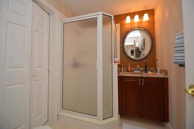 Building Photo - Furnished townhome! Located in Plantation ...