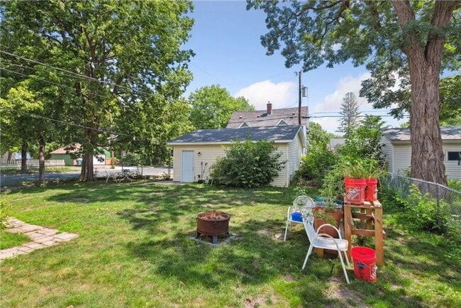 Building Photo - 4101 38th Ave S