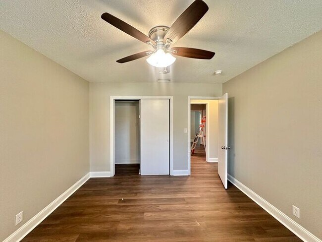 Building Photo - Newly Remodeled 4 Bedroom 2 Bath in Tyler!