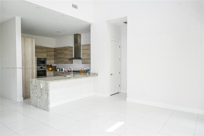 Building Photo - 5915 Brookfield Cir
