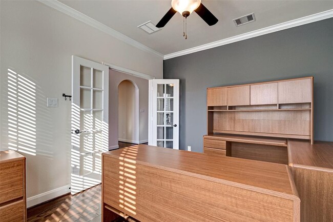Building Photo - 9915 St Romain Dr