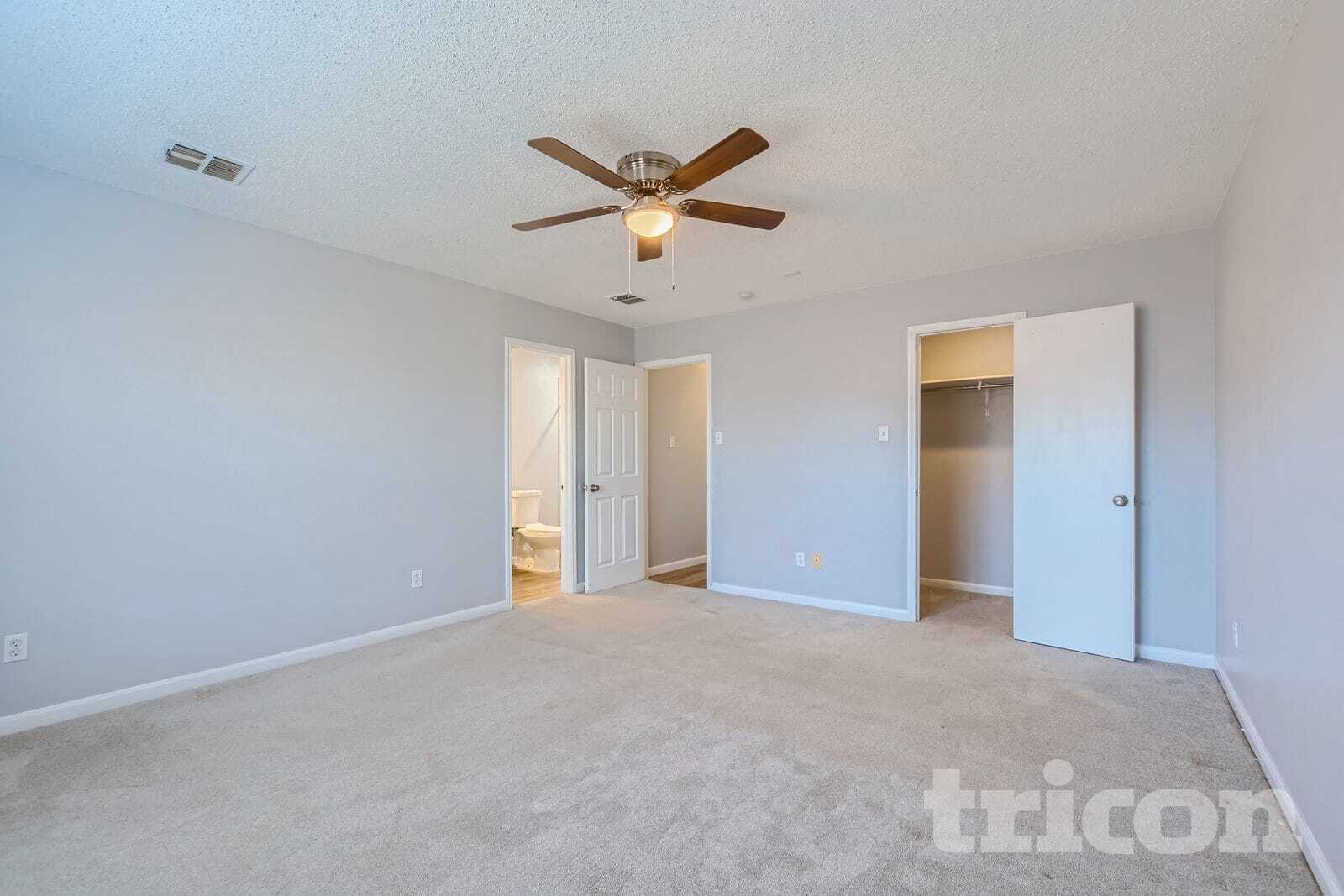 Building Photo - 1204 Crabtree Ct