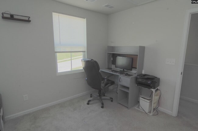 Building Photo - 385 Saskatoon Dr