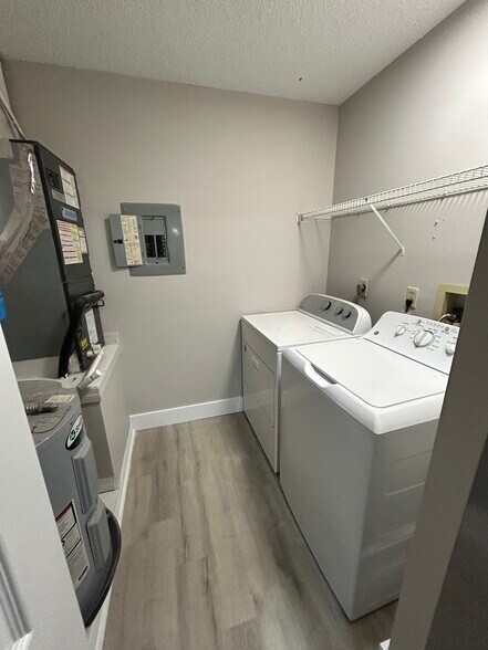 Building Photo - 101 Bent Tree Dr