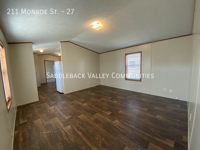 Building Photo - 211 Monroe St