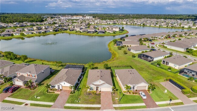 Building Photo - 3426 Acapulco Cir