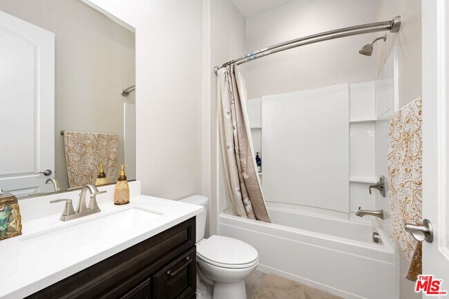 Building Photo - 24236 W Stone Bend Ln