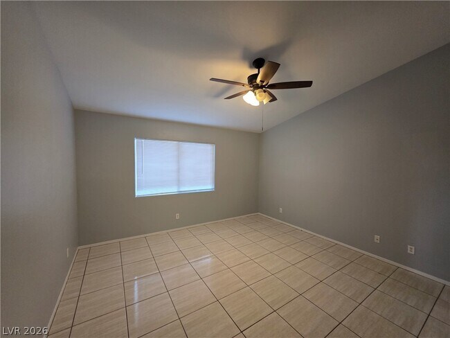 Building Photo - 5843 Berry Hill Ln