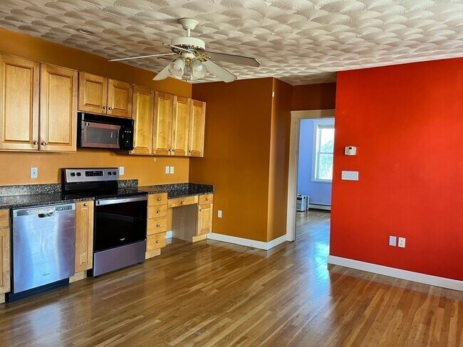 Primary Photo - 15 3rd St