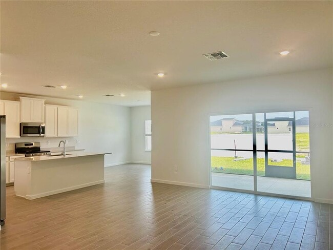 Building Photo - 6915 SW 89th Ln