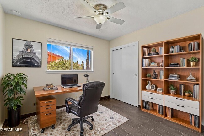 Building Photo - 2608 Dan Sikes Dr