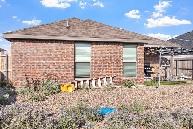 Building Photo - 9407 Ratliff Rdg