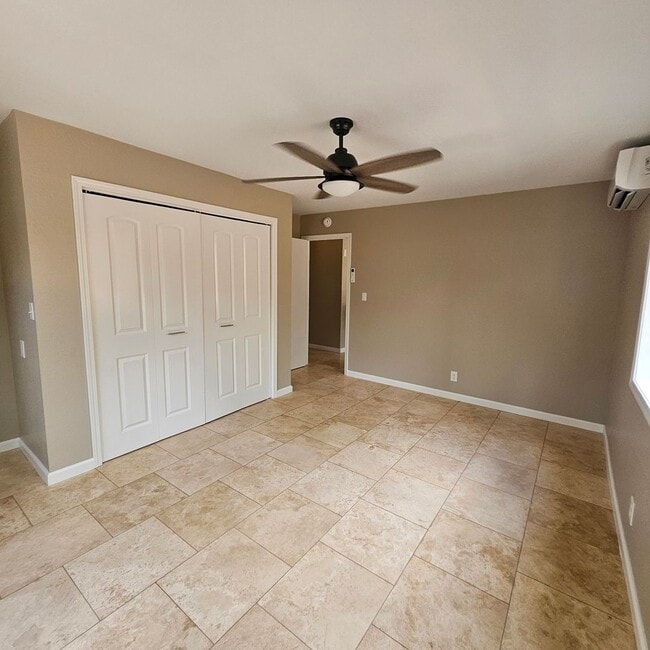 Building Photo - 1 bedroom in the heart of Lahaina