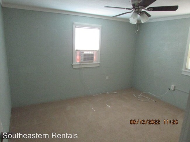 Building Photo - 2 br, 1 bath House - 2420 Pipkin Rd