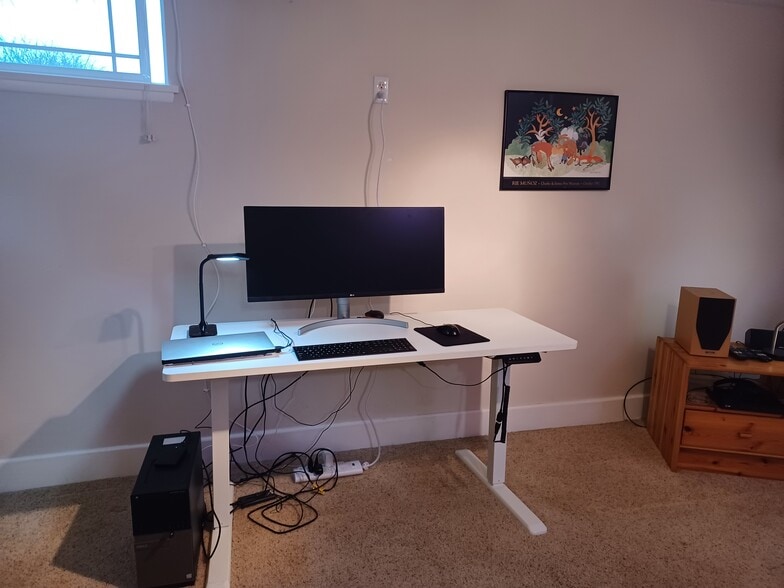 Internet ready for home office - 4719 SW Findlay St
