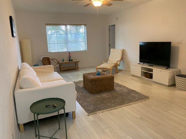 Building Photo - 2426 SE 17th St