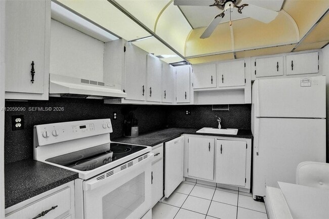 Building Photo - 500 Three Islands Boulevard