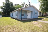 Building Photo - 3BR Pensacola Home Near Blue Wahoos Stadium & Fenced Backyard!