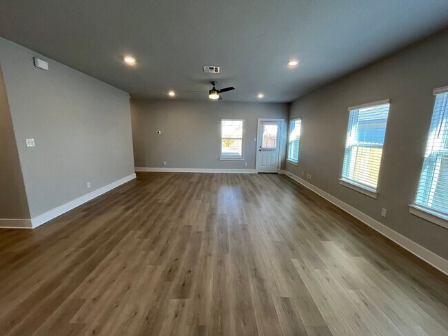 Building Photo - 4506 Nueces Path