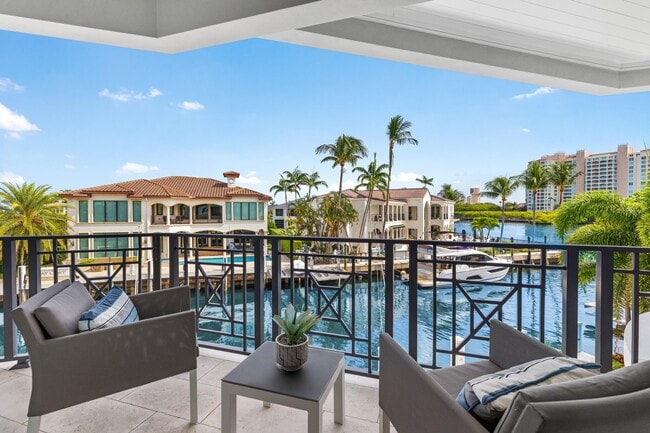 Building Photo - 863 Enfield St