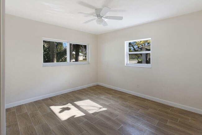 Building Photo - 710 Cayuga St