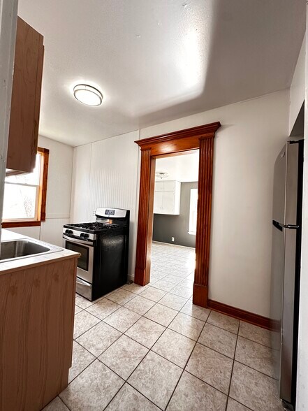 Building Photo - 3308 Stevens Ave