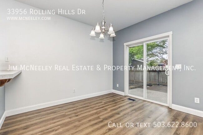 Building Photo - 33956 Rolling Hills Dr