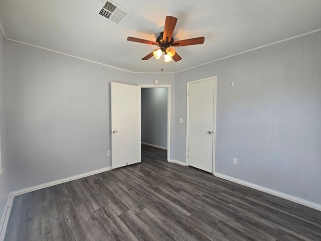 Building Photo - 2 bed, 1 bath in Shawnee, OK!