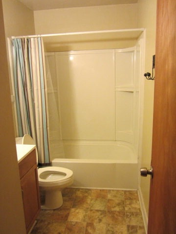 Building Photo - 161 Sharyn Ln