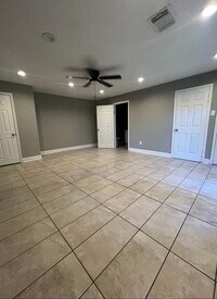 Building Photo - 8601 Homewood Ln