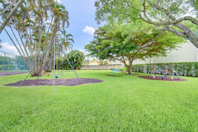 Building Photo - 9953 Majestic Way