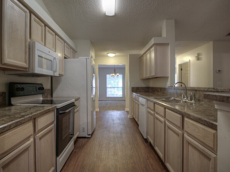 Building Photo - 1336 Marsh Grass Ct