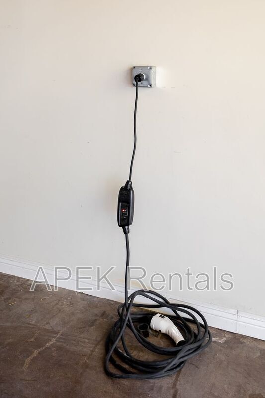 Building Photo - 61493 Desert Air Rd