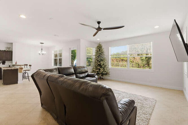 Building Photo - 1085 Center Stone Ln