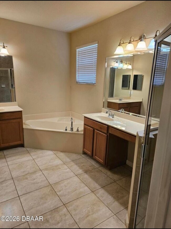 Building Photo - 3848 Calliope Ave