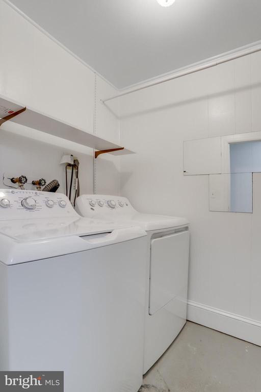 Building Photo - 3369 S Stafford St