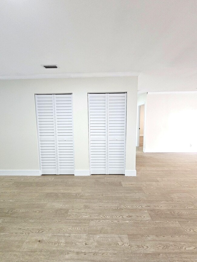 Building Photo - 4780 Orleans Ct