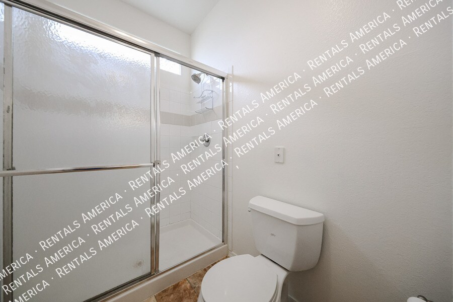 Building Photo - 5303 N 7th St