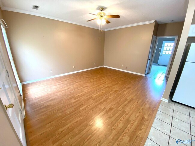 Building Photo - 8136 Oldfield Rd SW